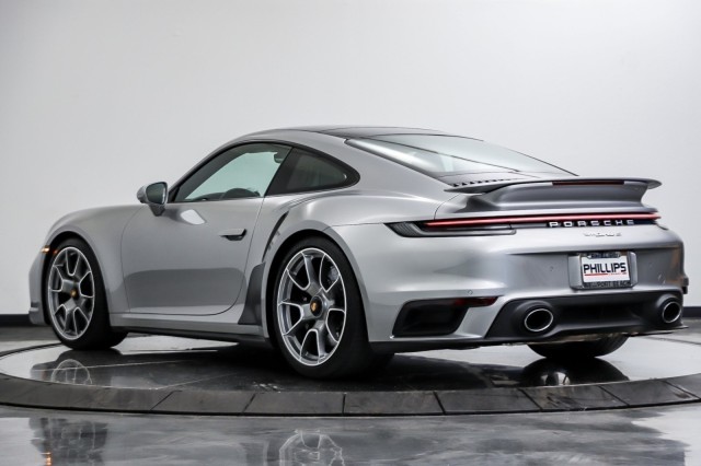 2022 Porsche 911 Turbo 3