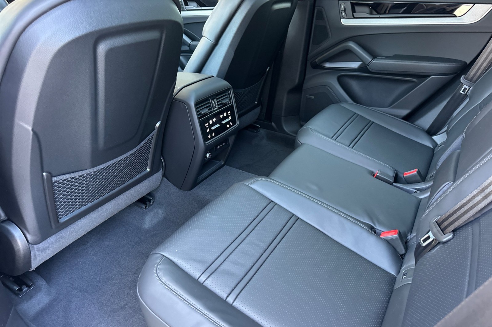 New 2026 Chalk Porsche Coupe image 13