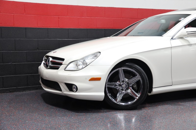 2010 Mercedes-Benz CLS550 AMG Sport 4dr Sedan in , 