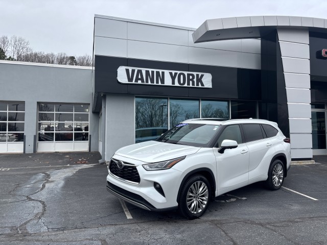 2024 Toyota Highlander Platinum AWD