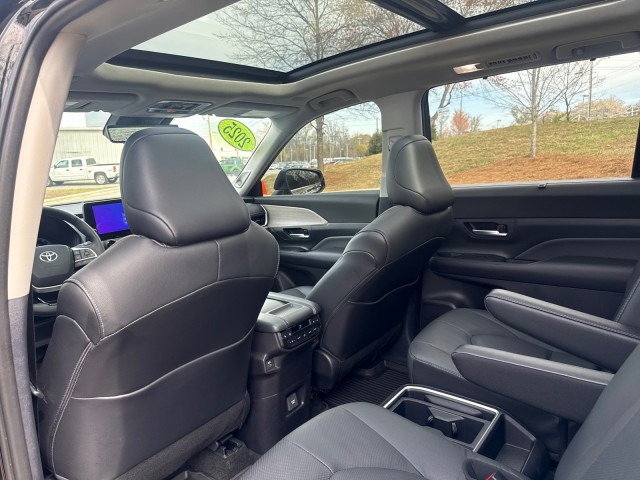 ToyotaGrand Highlander32