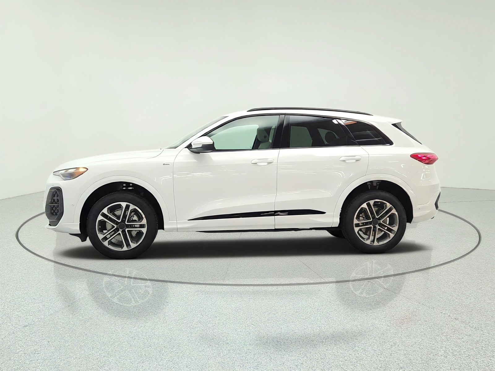 New 2026 Arkona White Audi Premium 2.0 TFSI quattro image 8