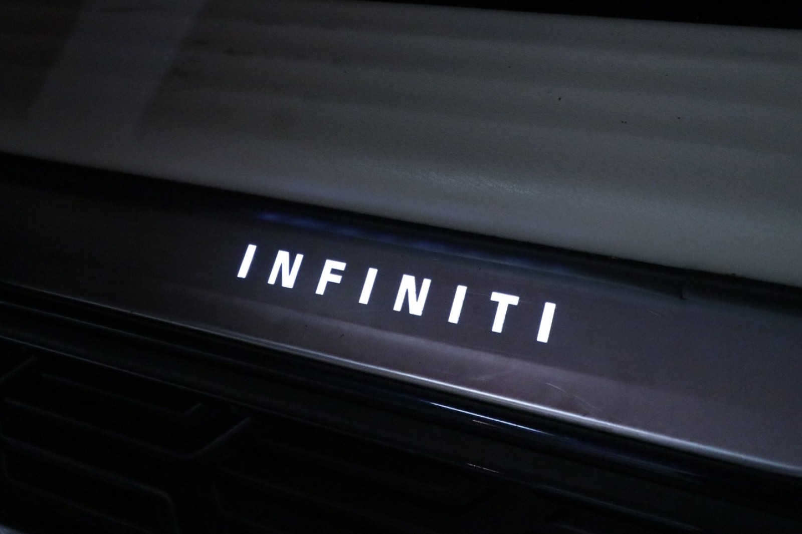 Used Car 2022 Infiniti Qx80  Sensory For Sale Under $50,000 In Austin, Texas