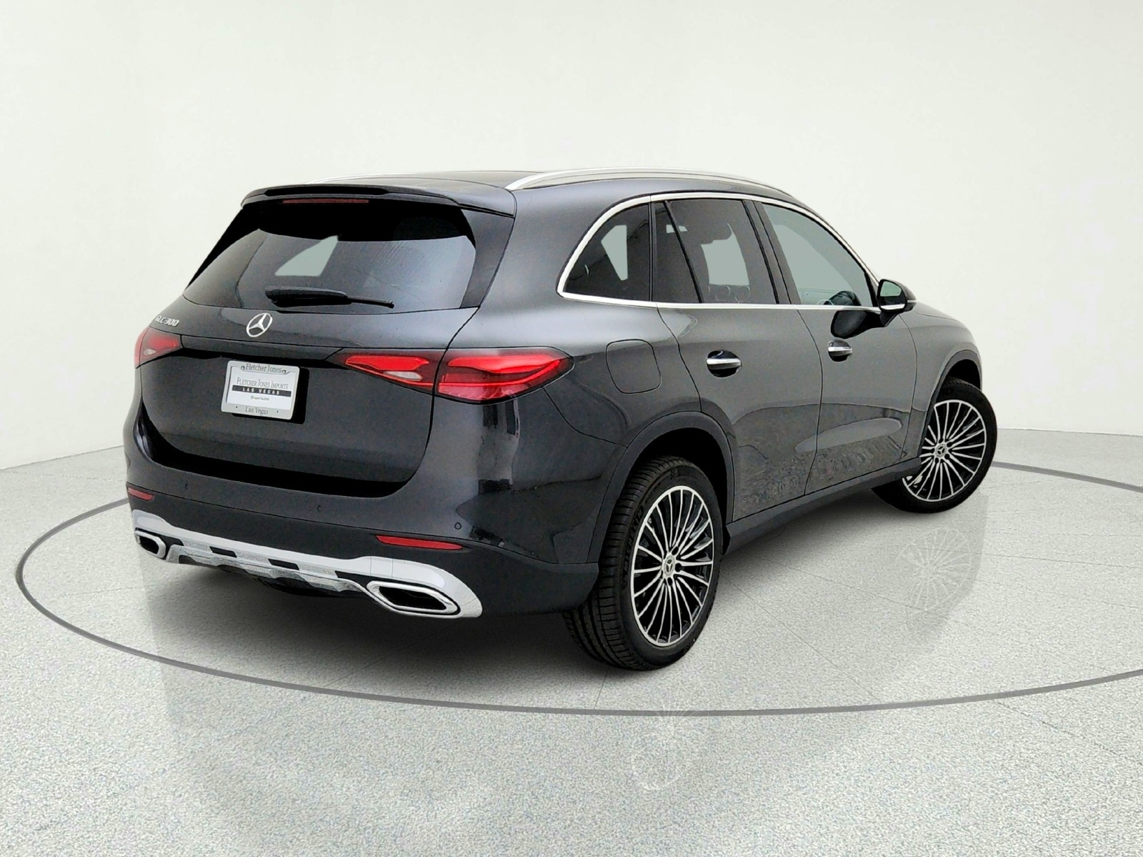 New 2026 Graphite Grey Metallic Mercedes-Benz GLC 300 SUV image 9