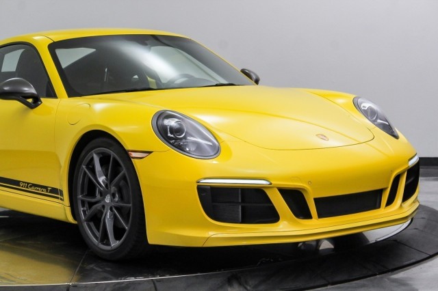 2018 Porsche 911 Carrera T 12