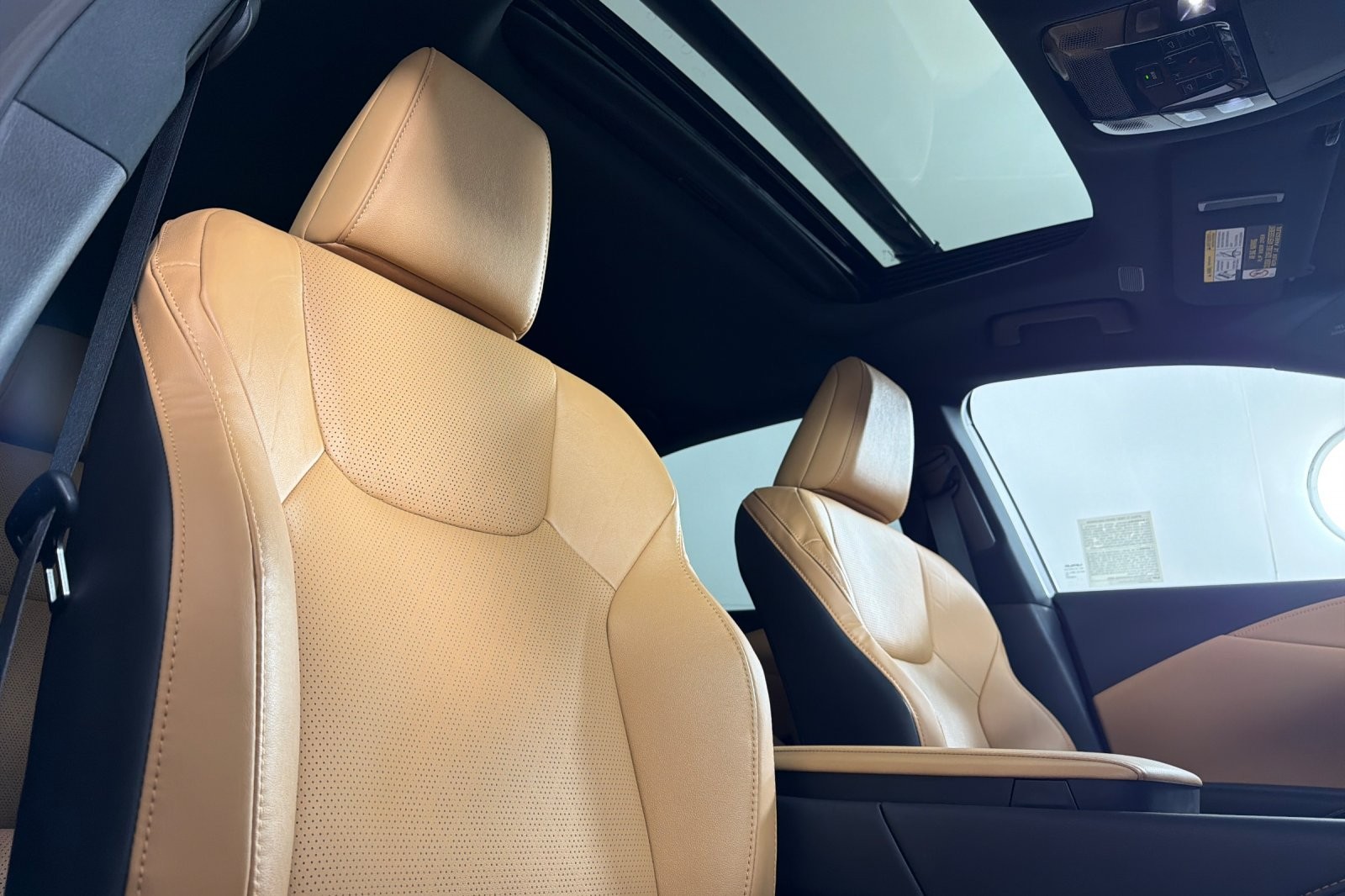 Used 2024 Caviar Lexus RX 350 AWD image 16