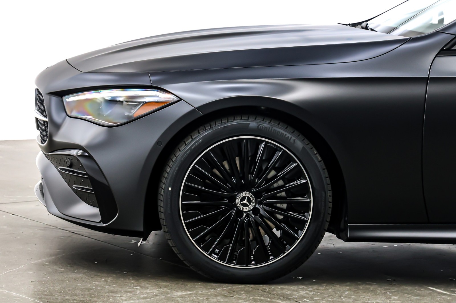 New 2026 MANUFAKTUR Graphite Grey Magno Mercedes-Benz CLE 300 image 10