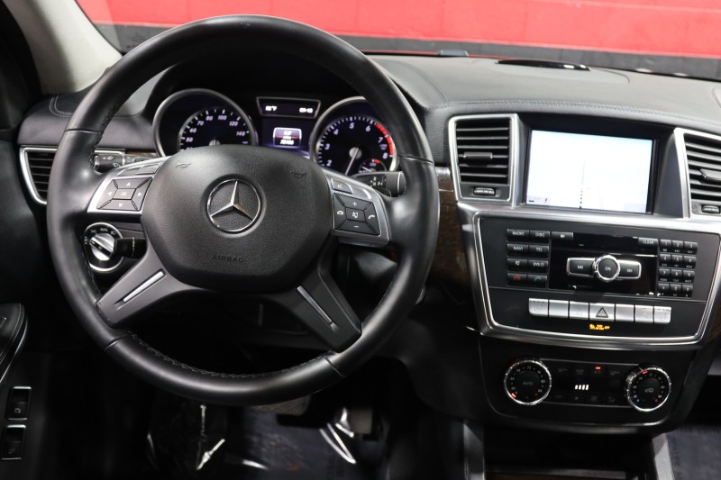 2013 Mercedes-Benz GL450 4-Matic 4dr Suv in , 