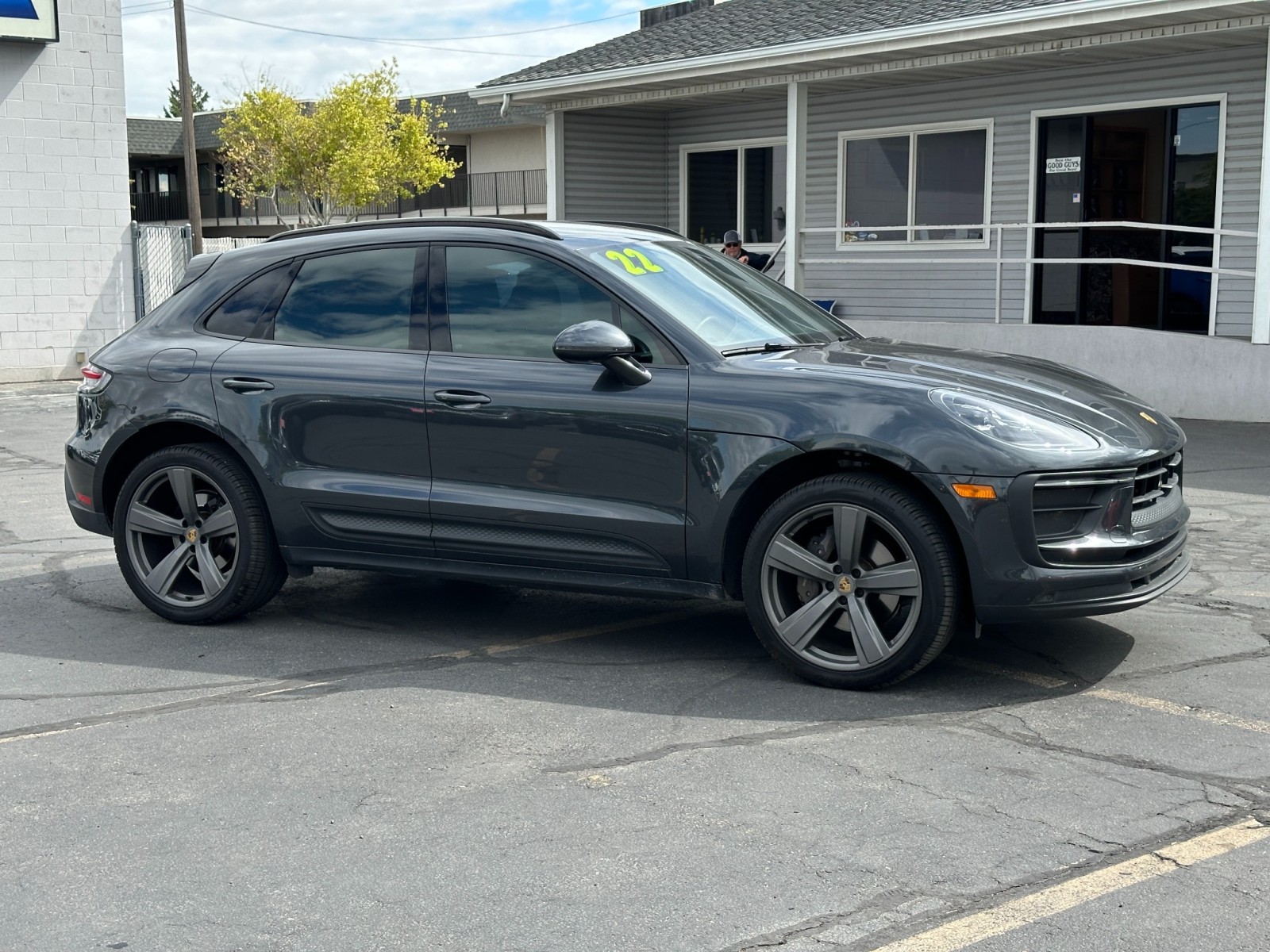 2022 Porsche Macan  5