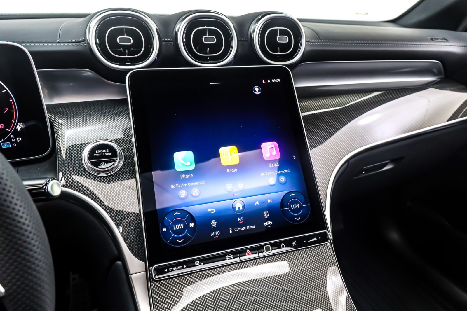 New 2026 Black Mercedes-Benz GLC 300 image 6