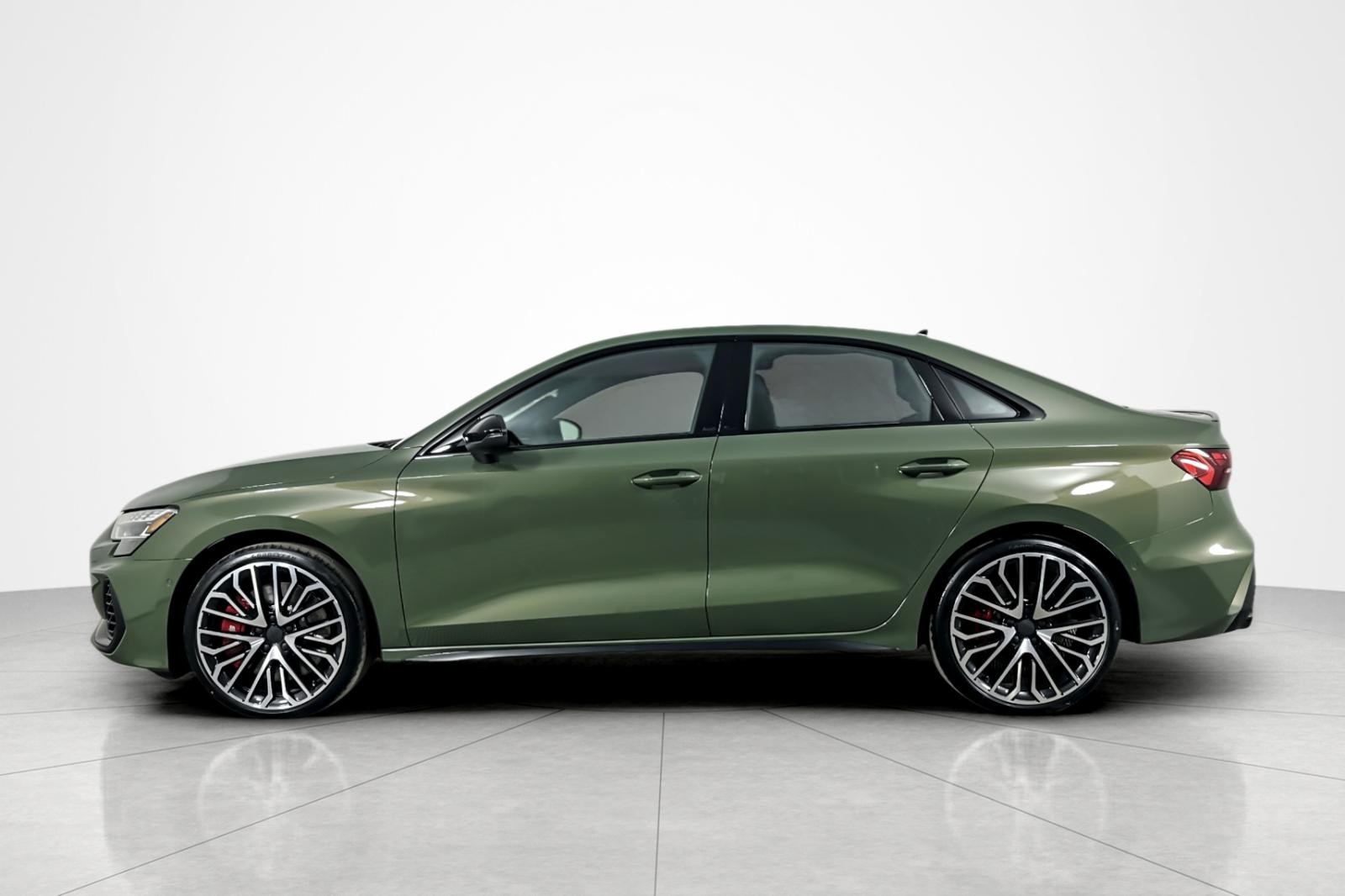 New 2026 District Green Metallic Audi quattro image 3