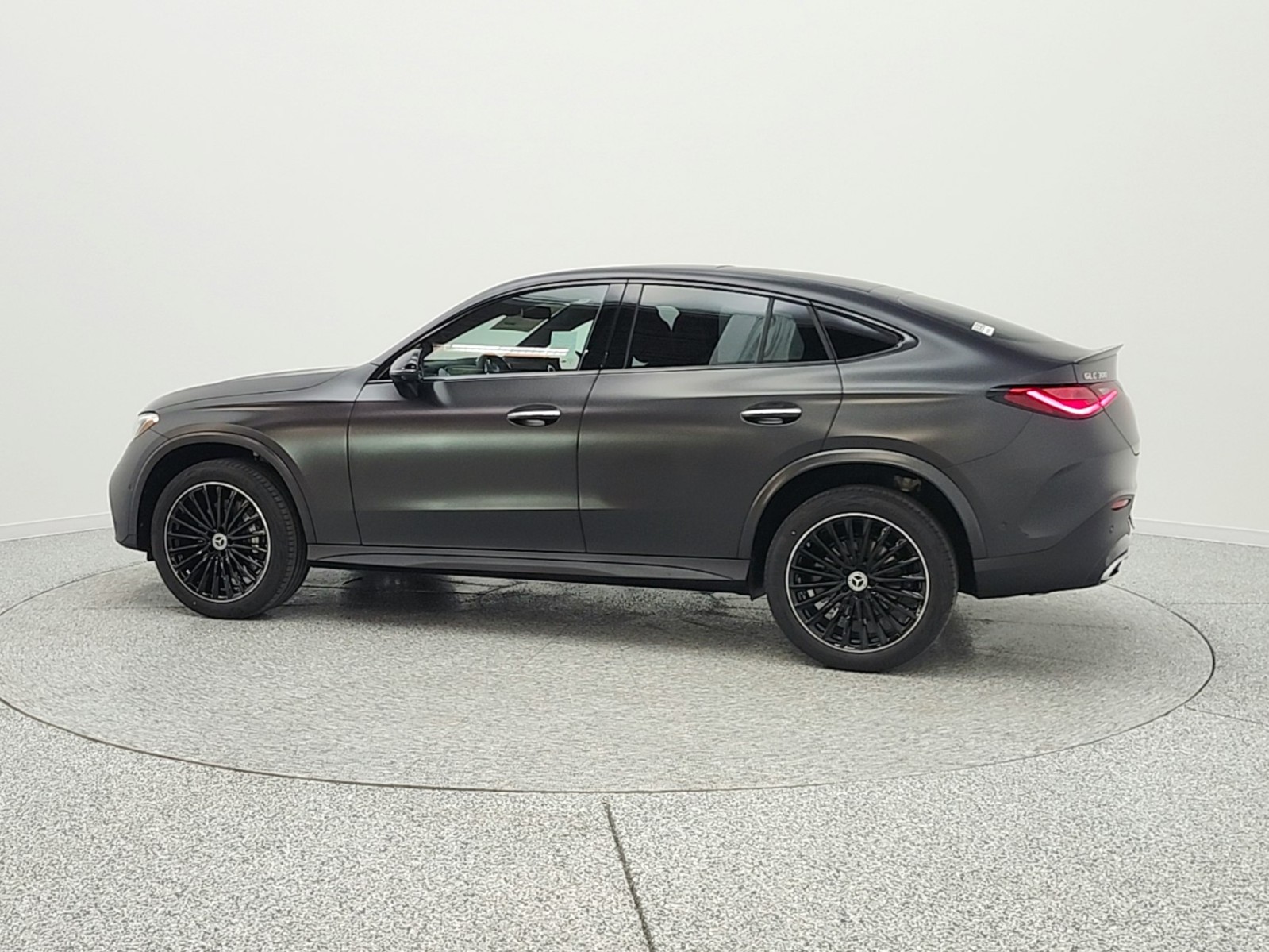 New 2026 MANUFAKTUR Graphite Grey Magno Mercedes-Benz GLC 300 image 8