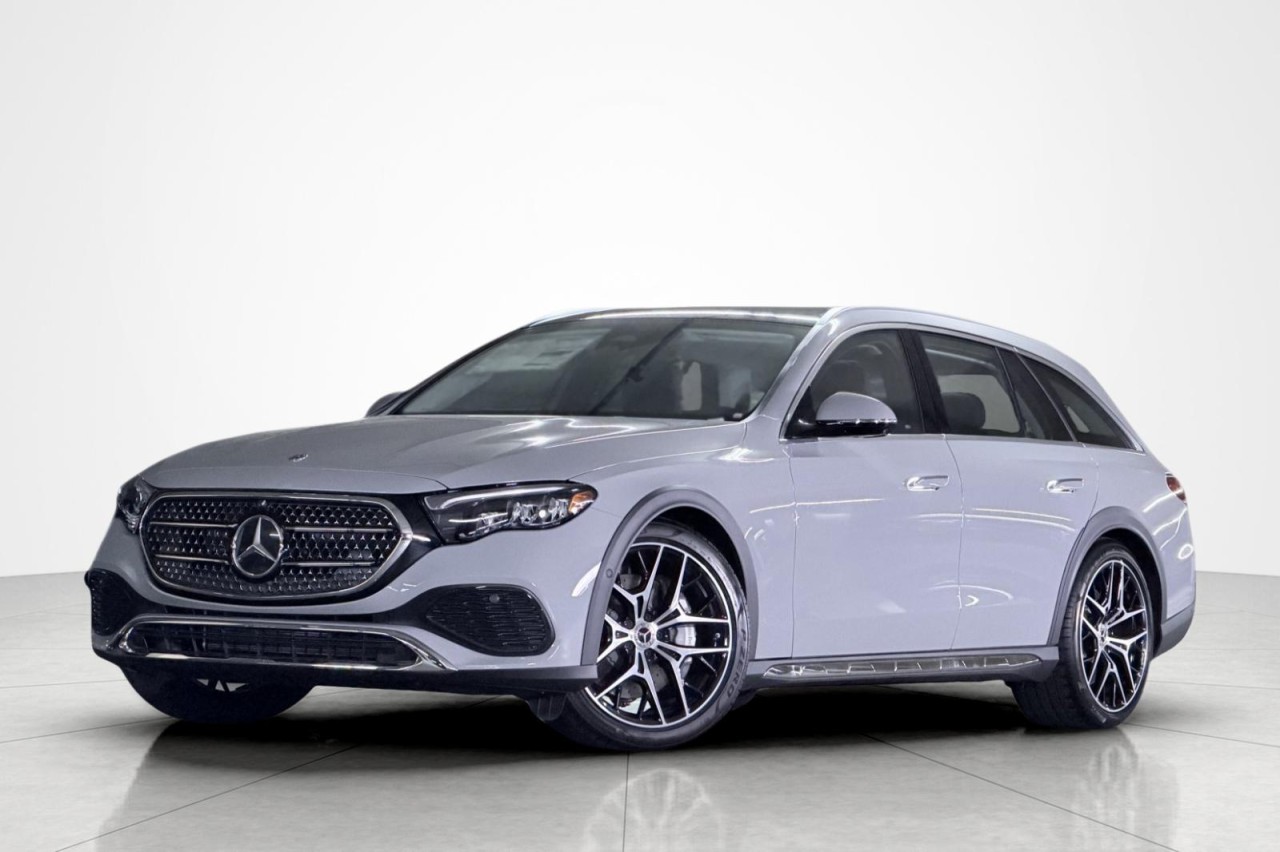 2026 Mercedes-Benz E-Class E450 4MATIC All-Terrain's photo