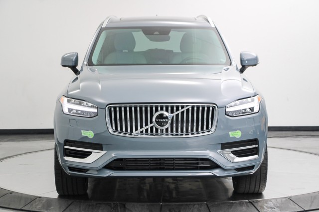 2022 Volvo XC90 Recharge Plug-In Hybrid Inscription 8