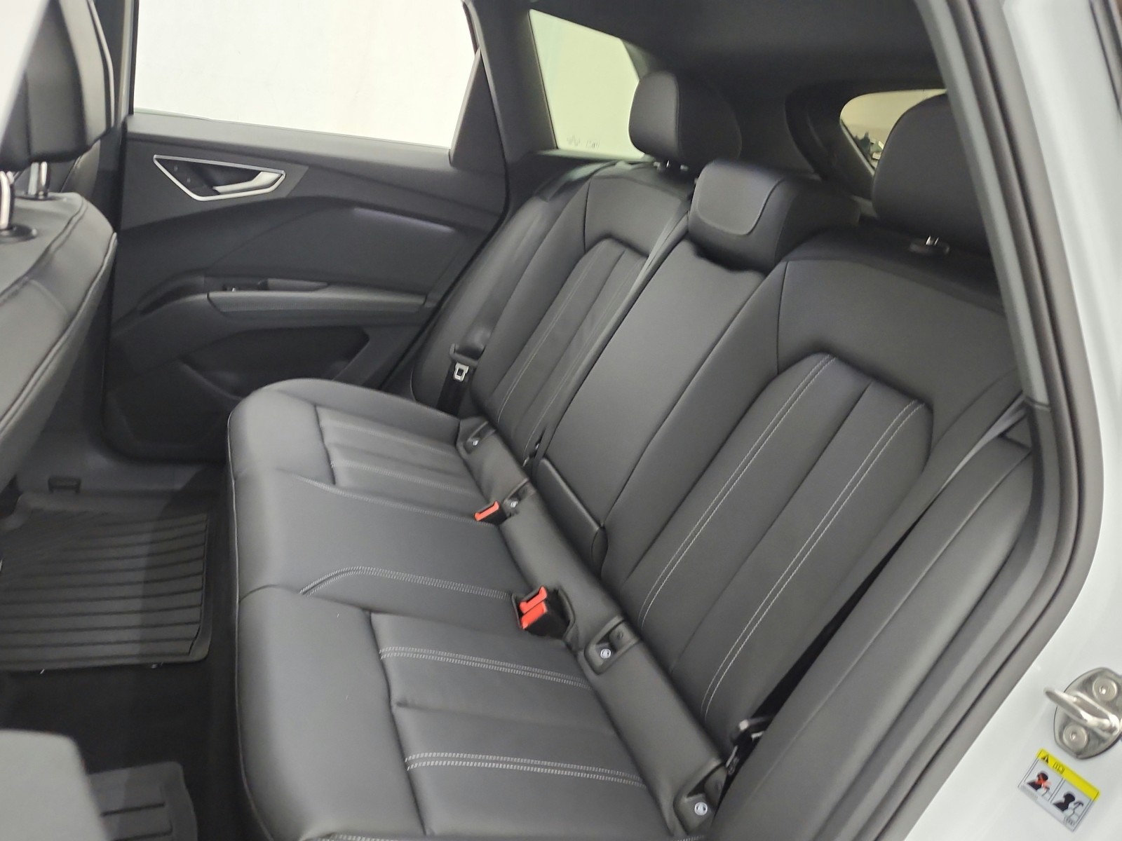 Used 2025 Glacier White Metallic Audi Premium 45 RWD image 16