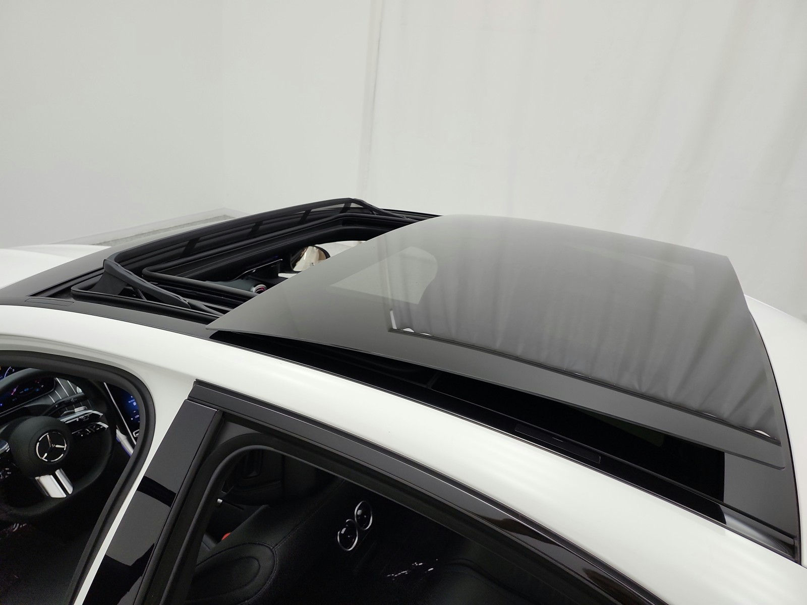 Used 2022 Polar White Mercedes-Benz C 300 Sedan image 11