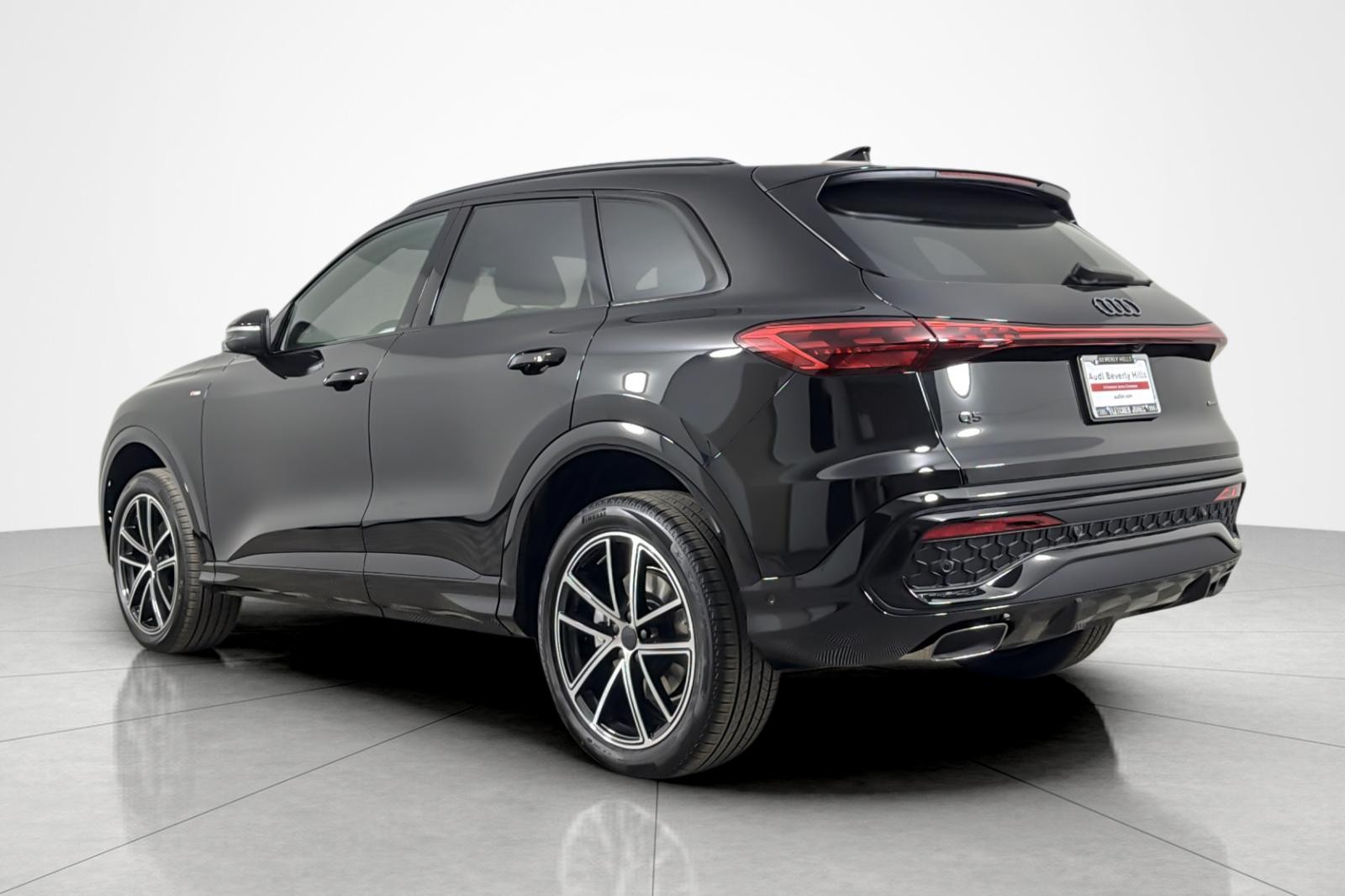 New 2026 Mythos Black Metallic Audi Premium 2.0 TFSI quattro image 4
