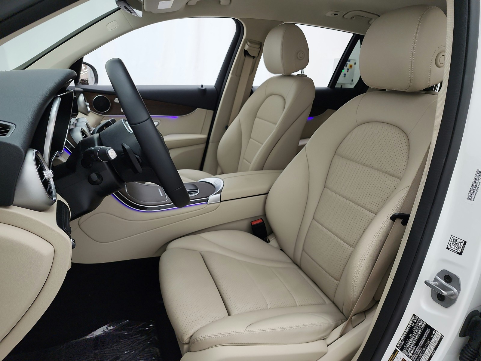 Used 2022 Polar White Mercedes-Benz GLC 300 SUV image 13