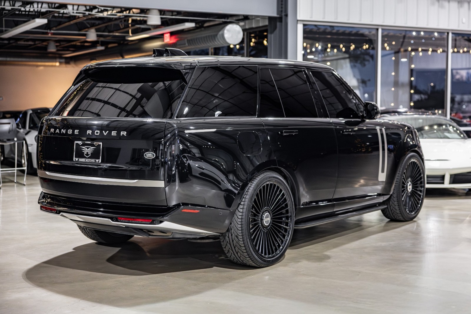 Used Car 2023 Land Rover Range Rover  Se For Sale Under $110,000 In Boerne, Texas