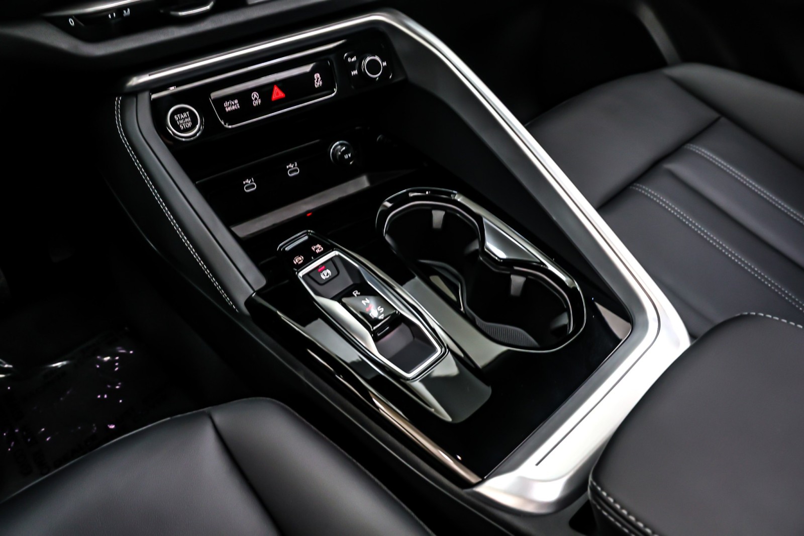 New 2025 Florett Silver Metallic Audi Premium 2.0 TFSI quattro image 6