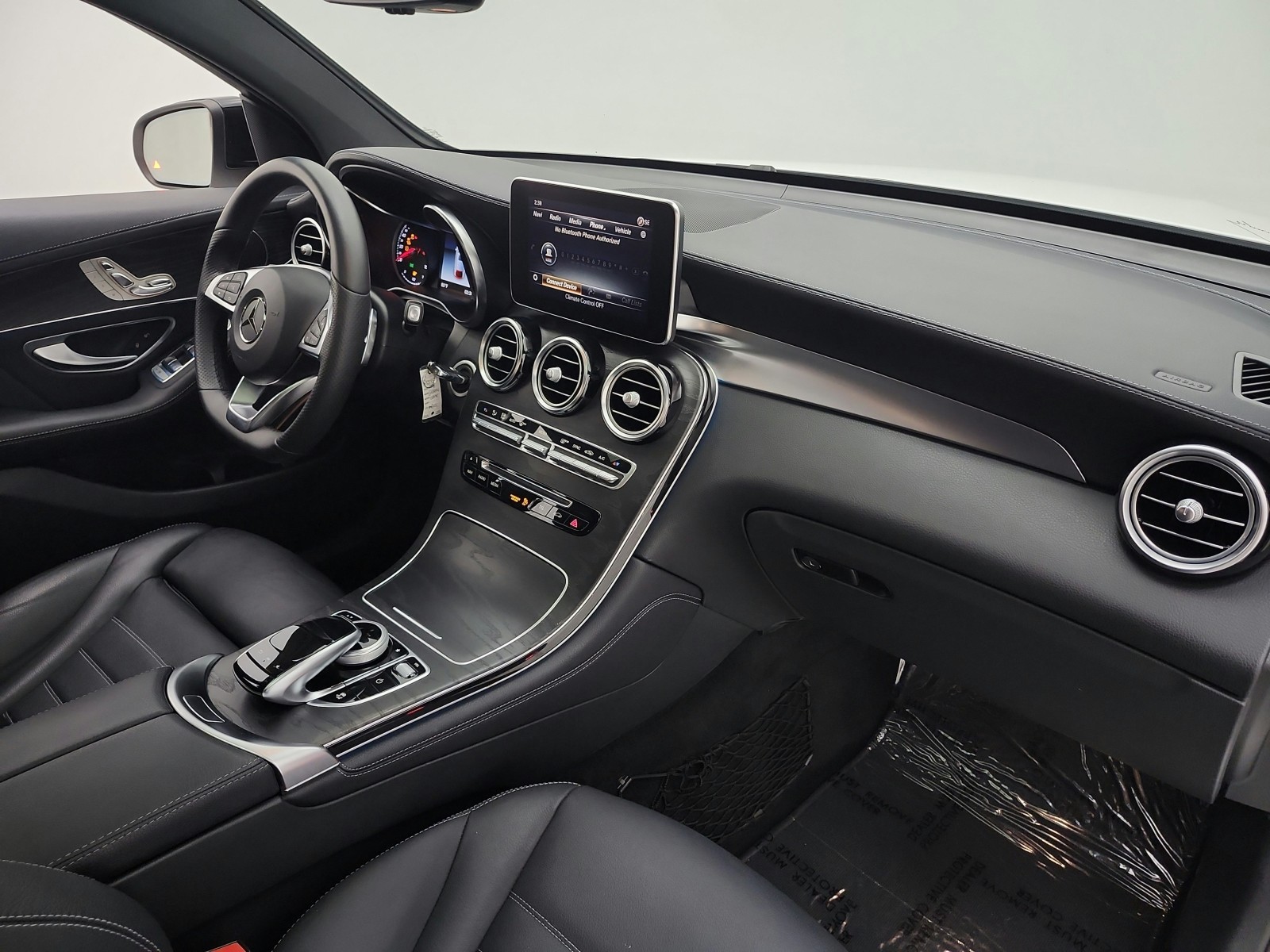 Used 2018 Polar White Mercedes-Benz GLC 300 4MATIC® Coupe image 33