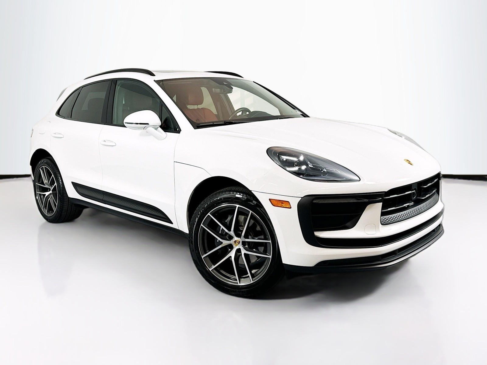 2024 Porsche Macan  3