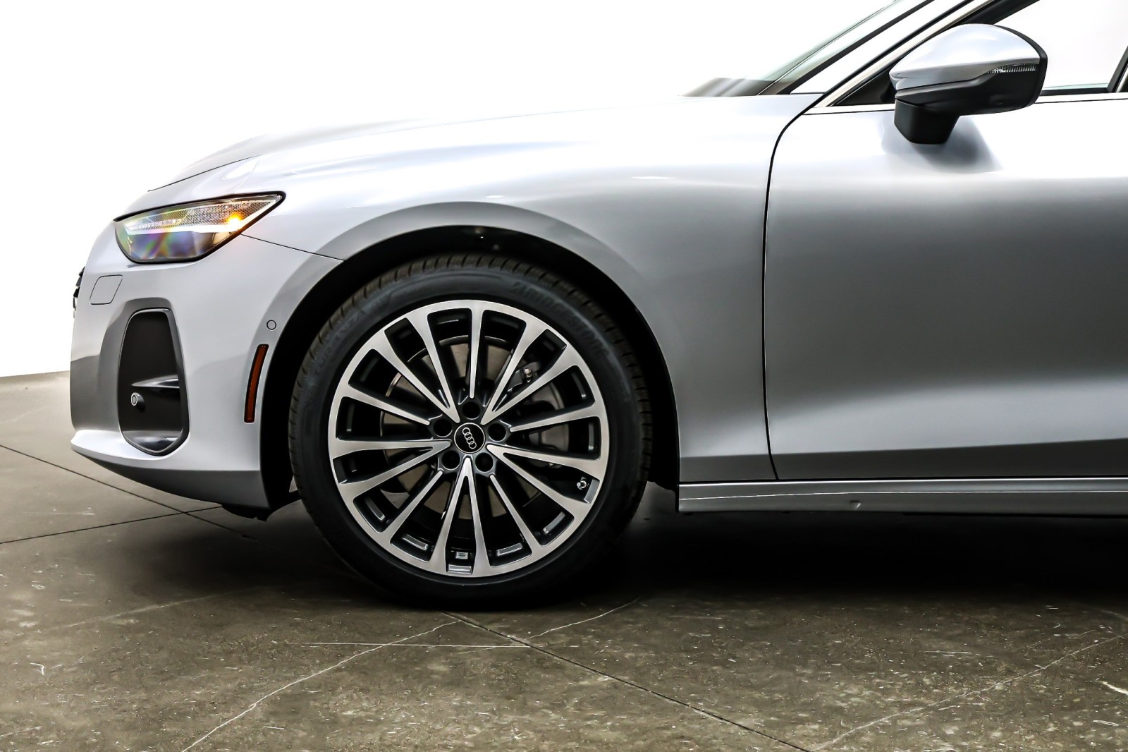 New 2026 Florett Silver Metallic Audi Premium Plus quattro image 10