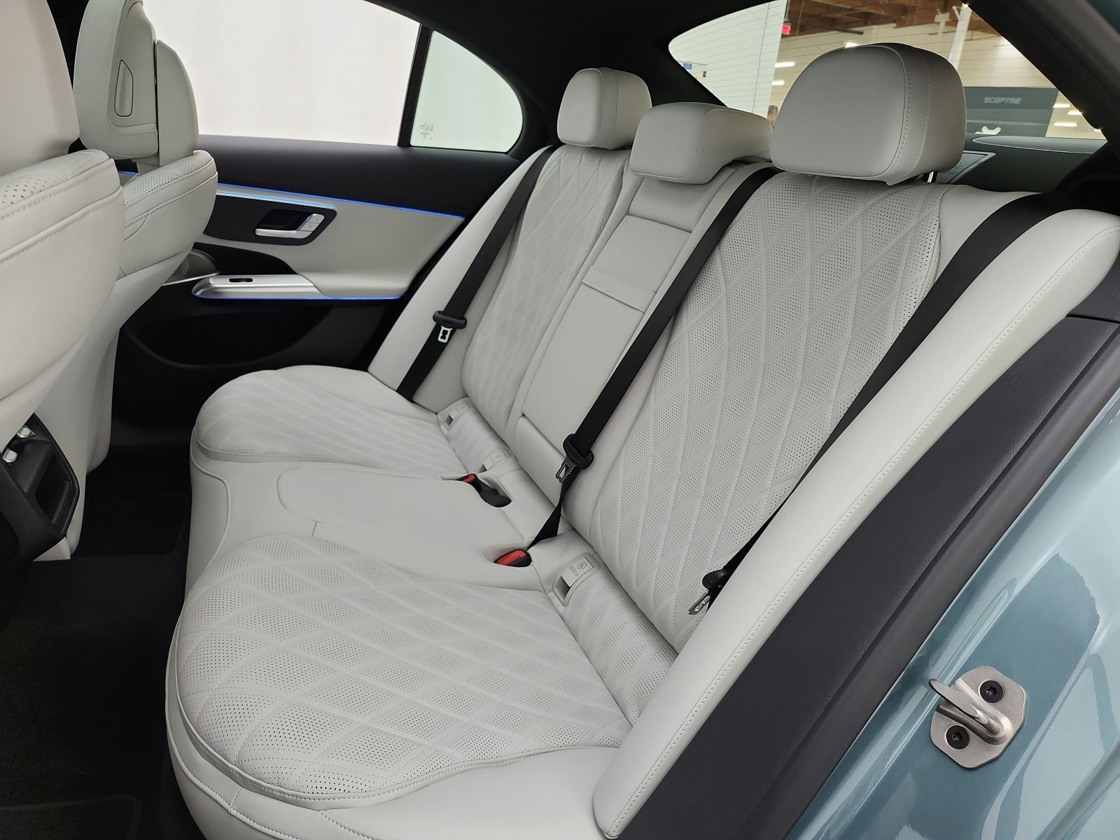 New 2027 Verde Silver Metallic Mercedes-Benz E 450 4MATIC® Sedan image 11