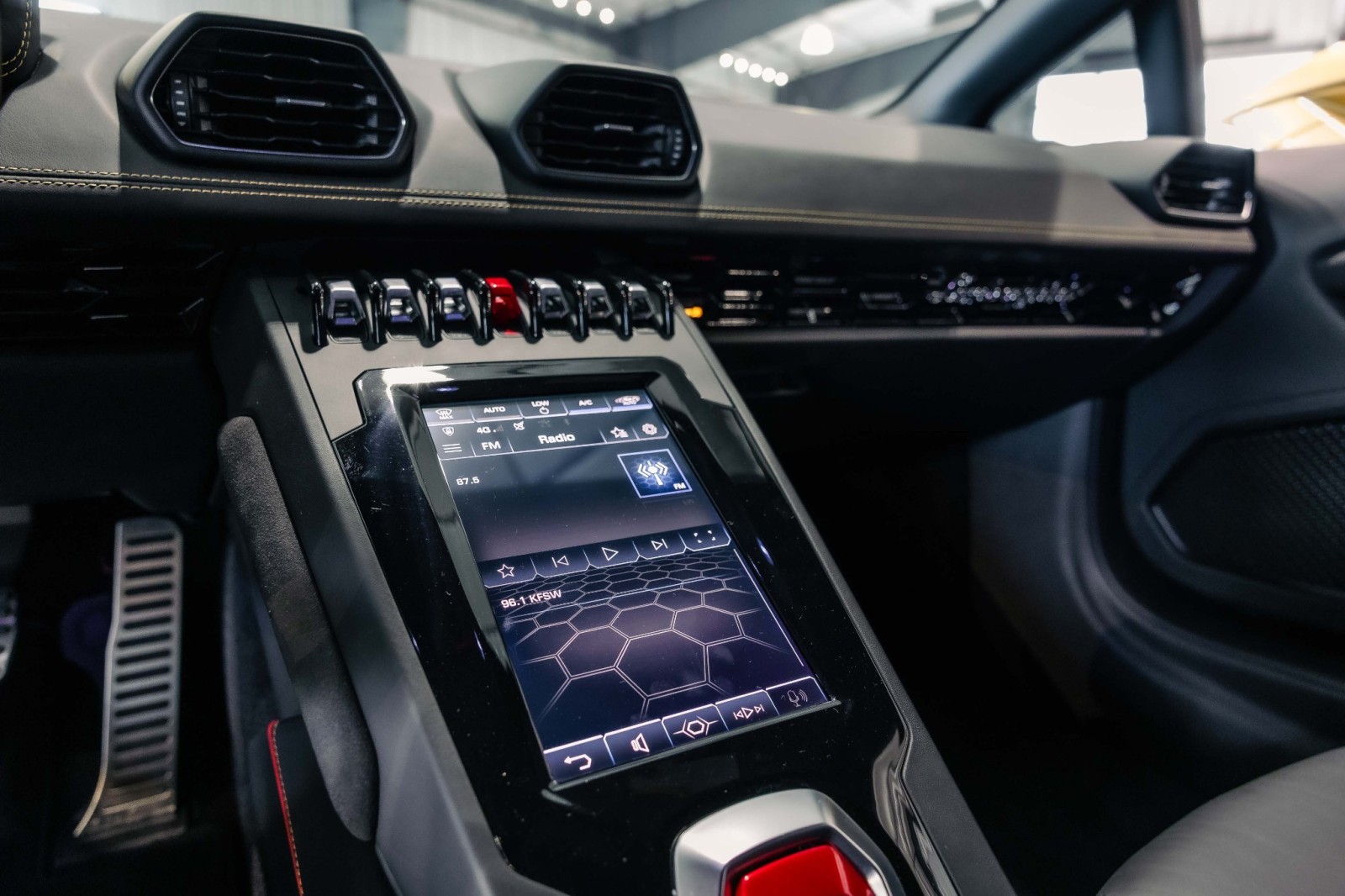 Used Car 2020 Lamborghini Huracan Evo  For Sale Under $280,000 In Boerne, Texas