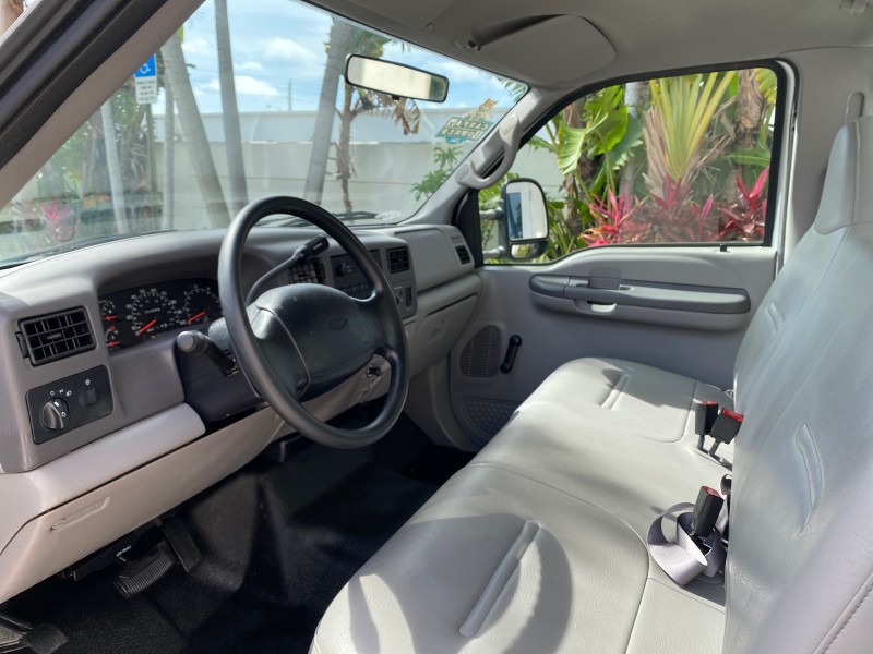 2001 Ford Super Duty F-350 DRW XL 1 OWNER LOW MILES 14,269 in , 
