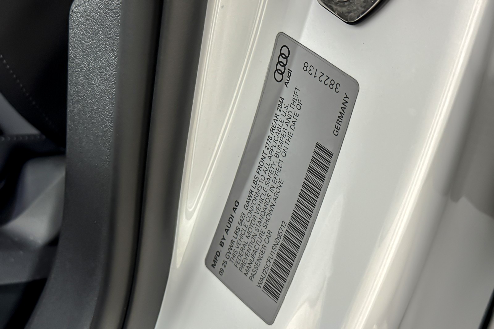 New 2025 Glacier White Metallic Audi Premium Plus 3.0 TFSI quattro image 23