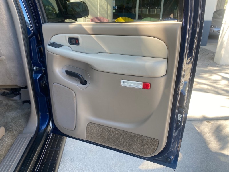 2003 Chevrolet Suburban LT 1 OWNER NO ACCIDENTS in ,