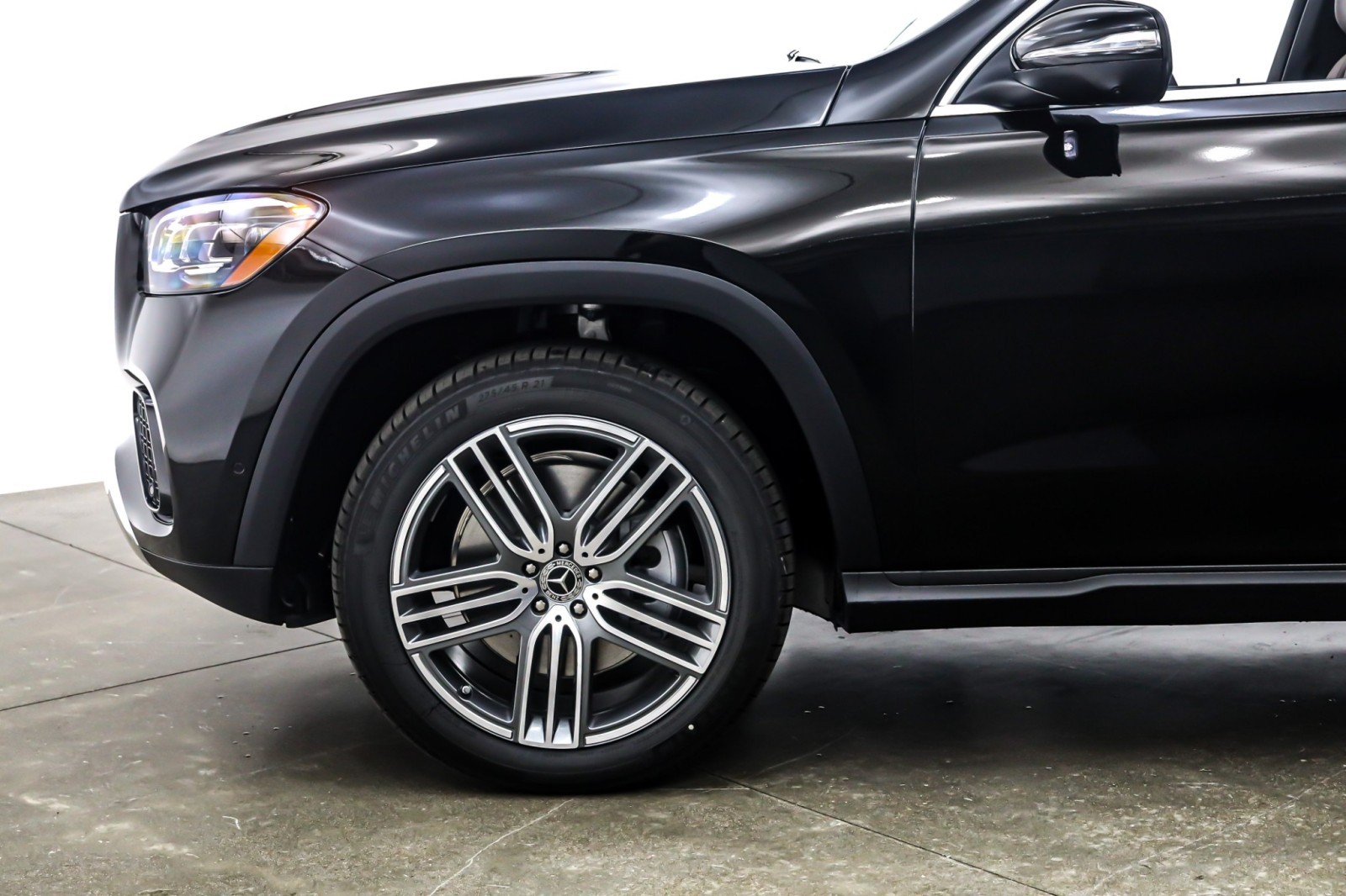 New 2026 Obsidian Black Metallic Mercedes-Benz GLS 450 image 10