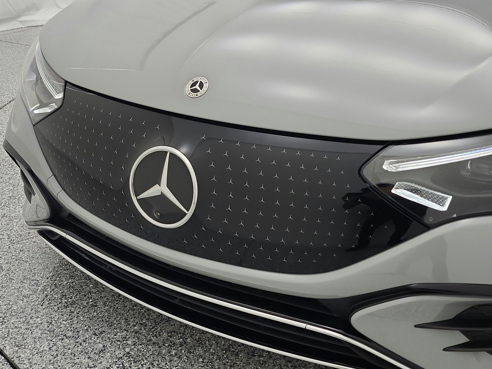 Certified Used 2024 MANUFAKTUR Alpine Grey Mercedes-Benz EQE 350 4MATIC® Sedan image 29