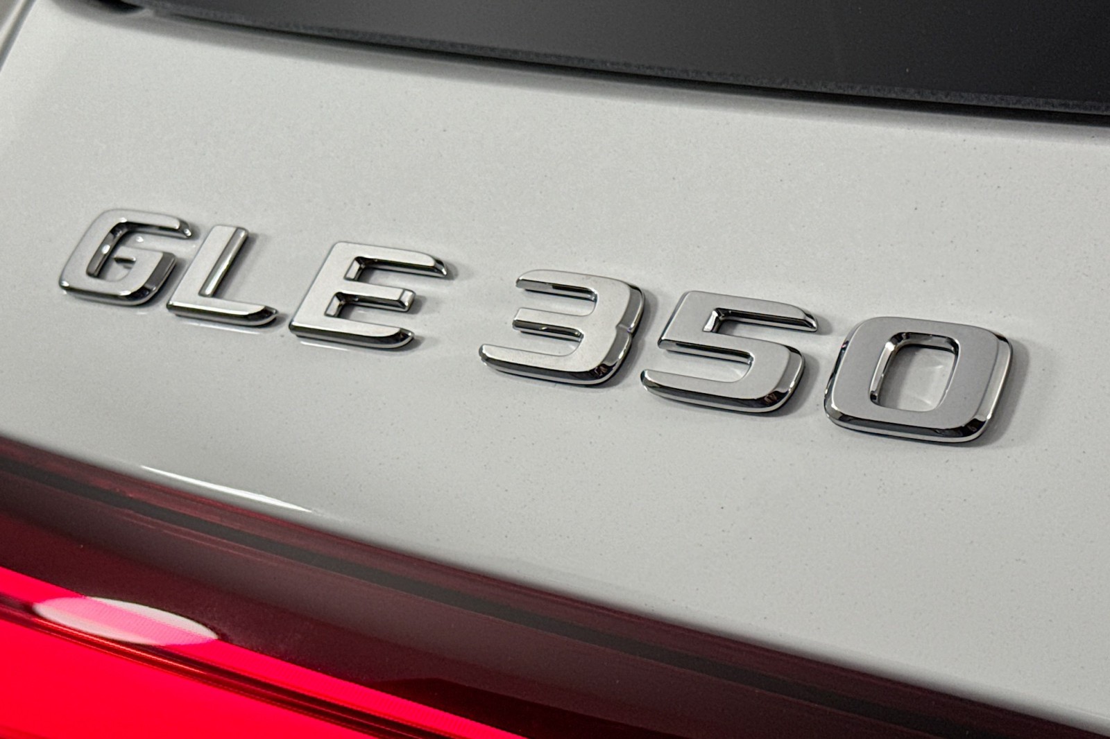 New 2026 Polar White Mercedes-Benz GLE 350 SUV image 8