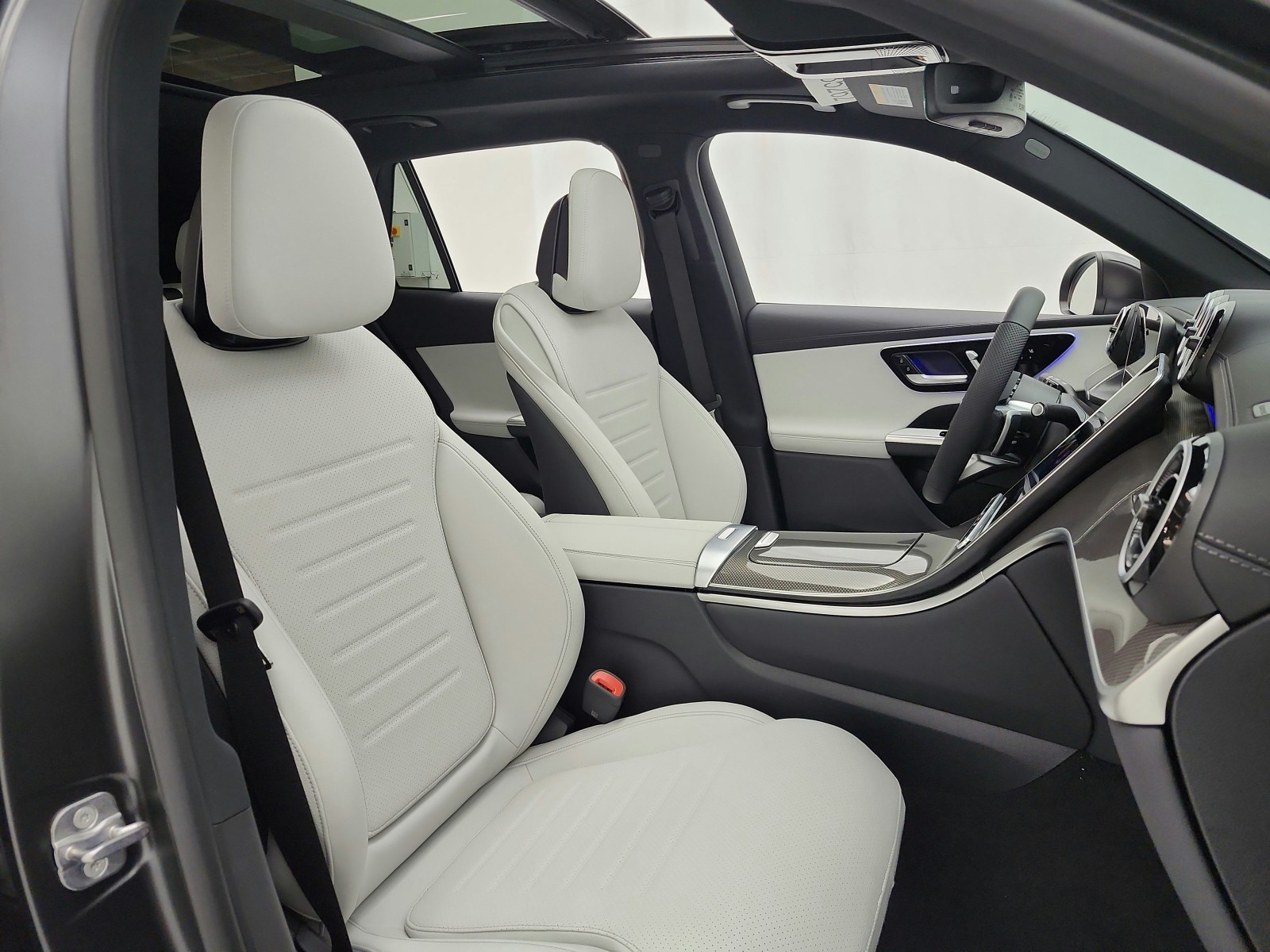 New 2027 MANUFAKTUR Graphite Grey Magno Mercedes-Benz GLC 300 SUV image 15