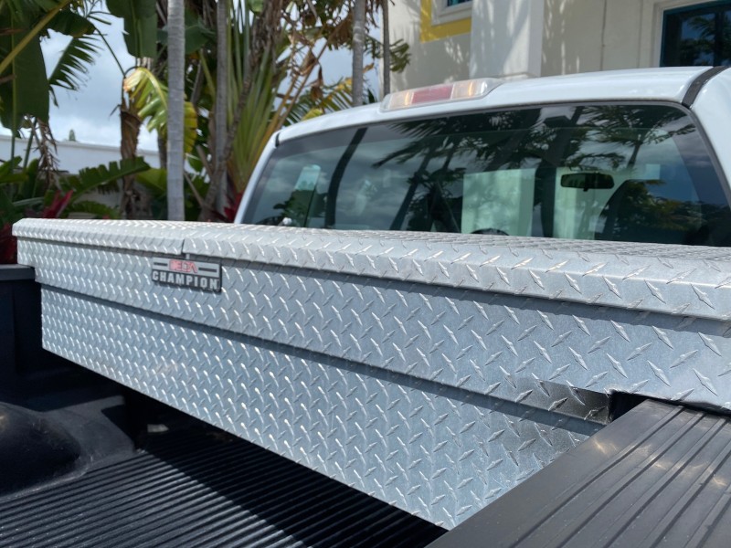 2005 Ford F-150 PU STX LOW MILES 18,931 in , 