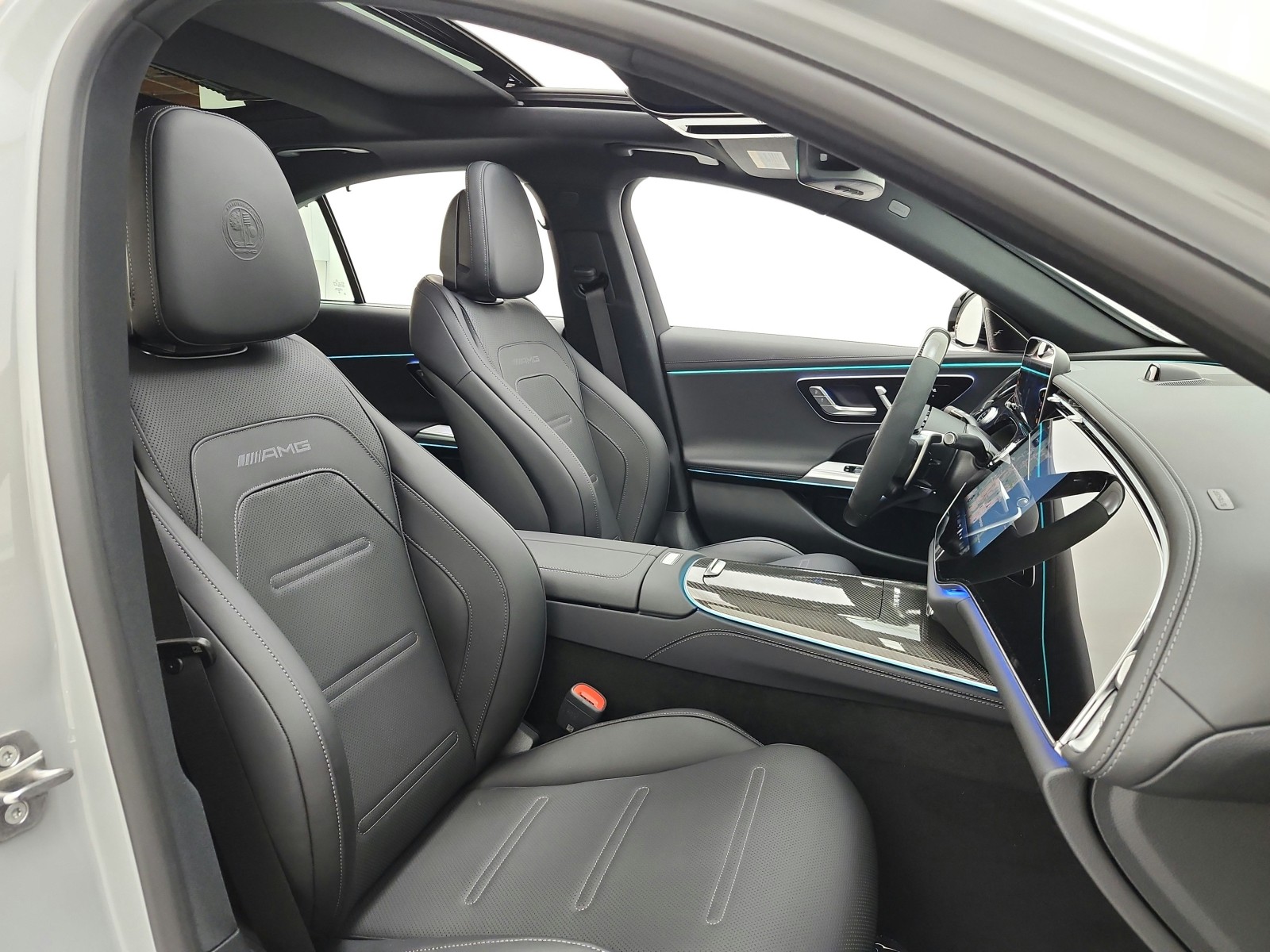New 2027 MANUFAKTUR Alpine Grey Mercedes-Benz AMG® E 53 Hybrid Sedan image 15