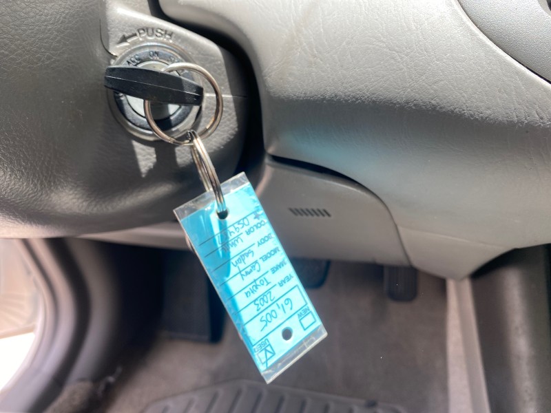 2003 Toyota Camry LE LOW MILES 61,005 in , 