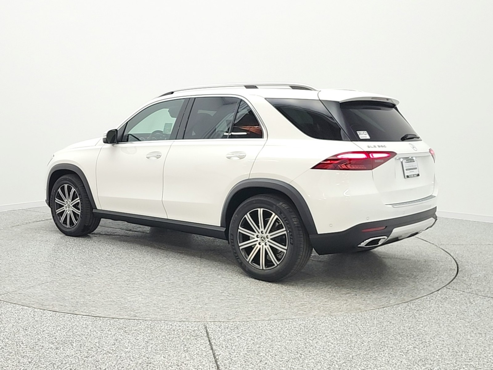 New 2026 Polar White Mercedes-Benz GLE 350 image 7