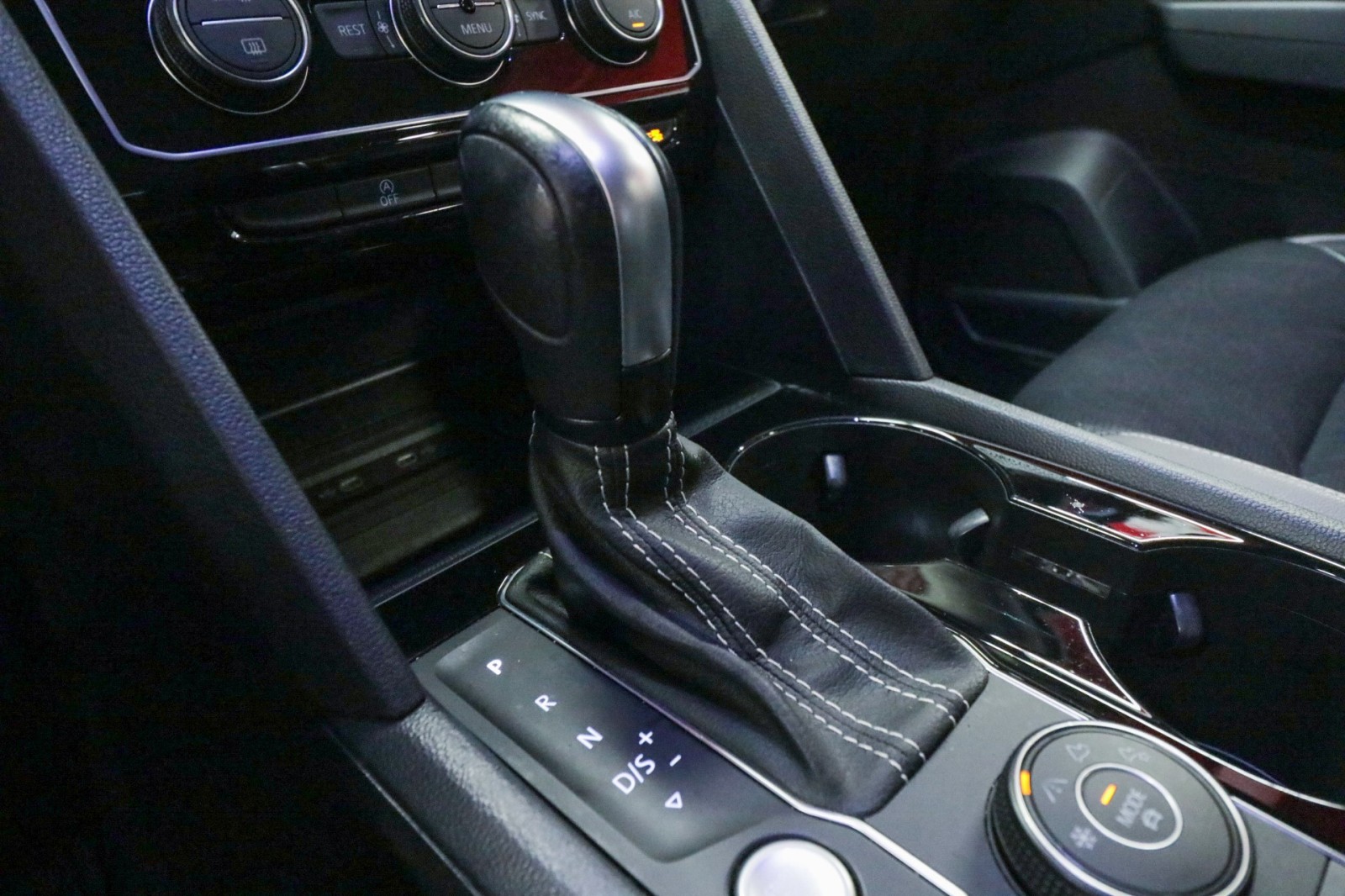 Used Car 2023 Volkswagen Atlas  3.6l V6 Sel Premium R-line For Sale Under $40,000 In Austin, Texas