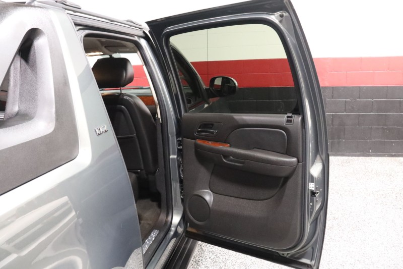 2011 Chevrolet Avalanche 4WD LTZ 4DR Truck in , 