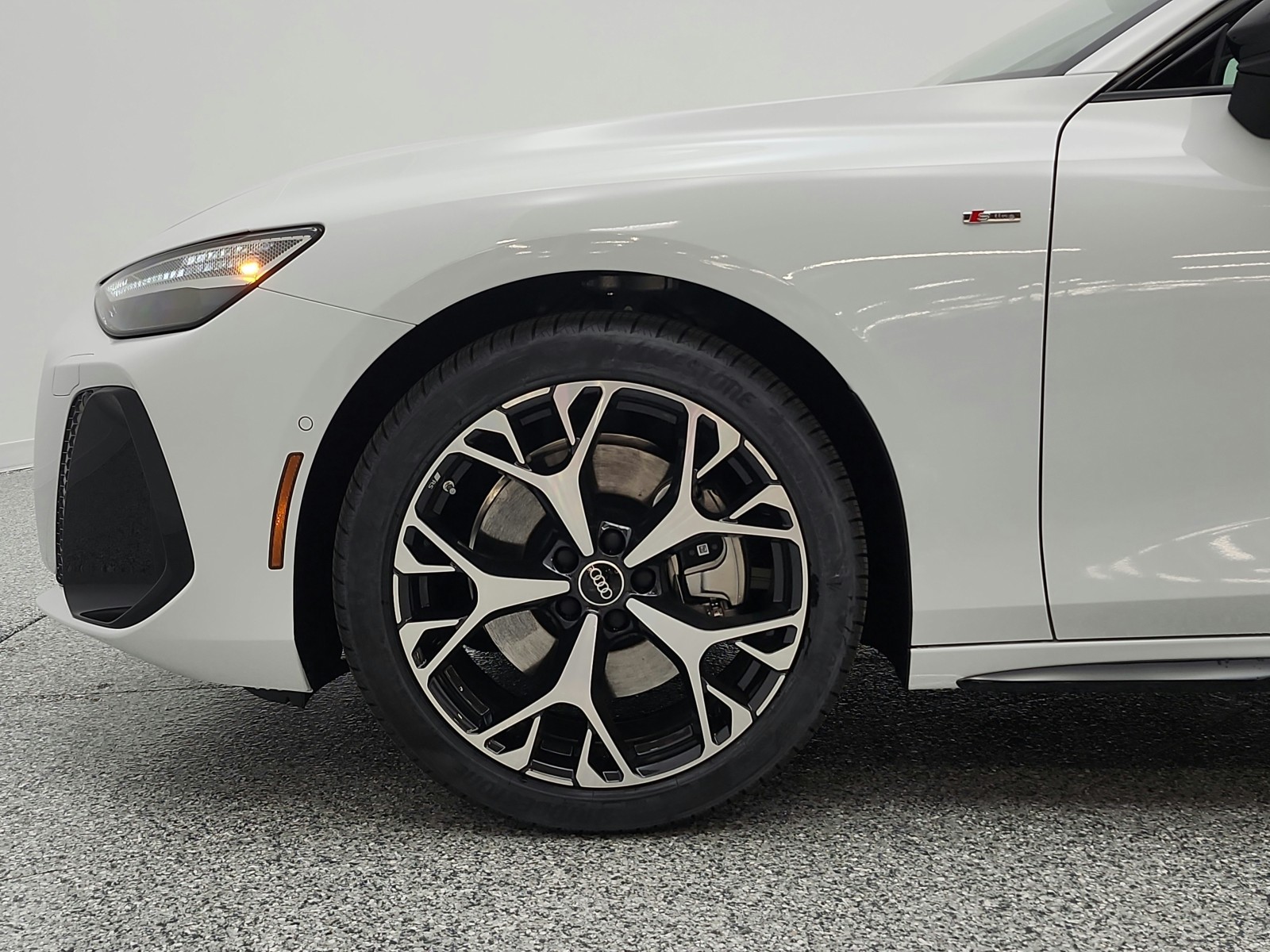 New 2026 Glacier White Metallic Audi Premium Plus quattro image 15