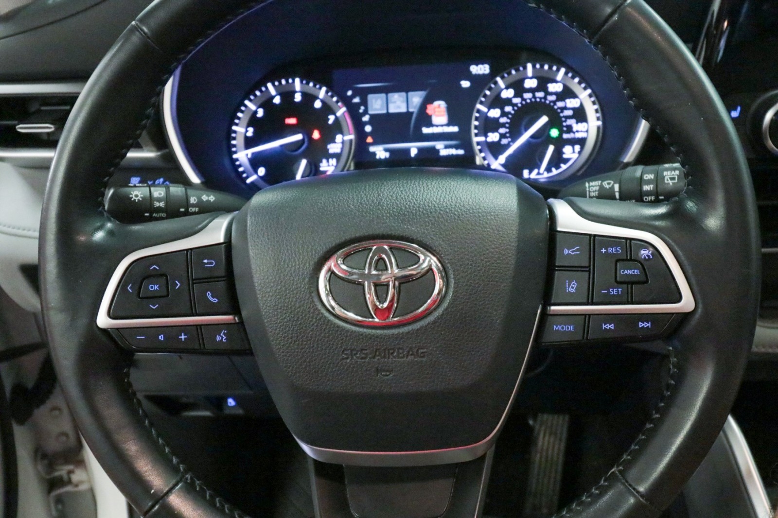 Used Car 2022 Toyota Highlander  Xle For Sale Under $35,000 In Austin, Texas