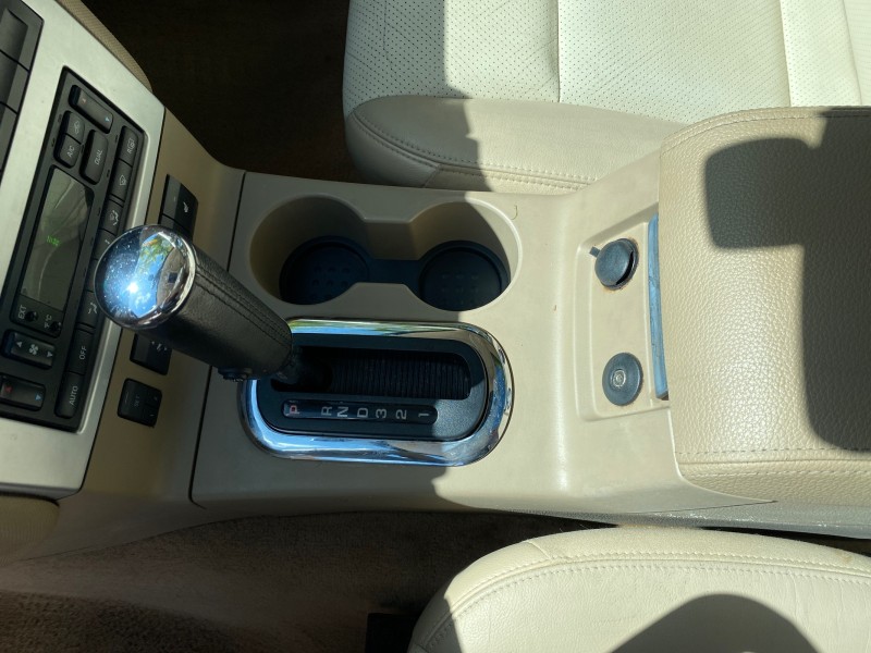 2007 Mercury Mountaineer SUV Premier 1 OWNER in ,