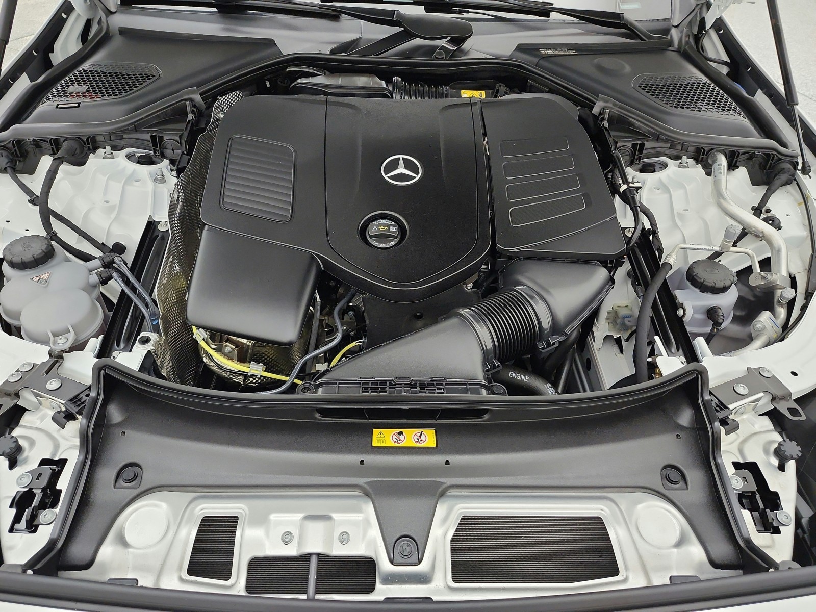 Certified Used 2024 Polar White Mercedes-Benz E 350 4MATIC® Sedan image 14
