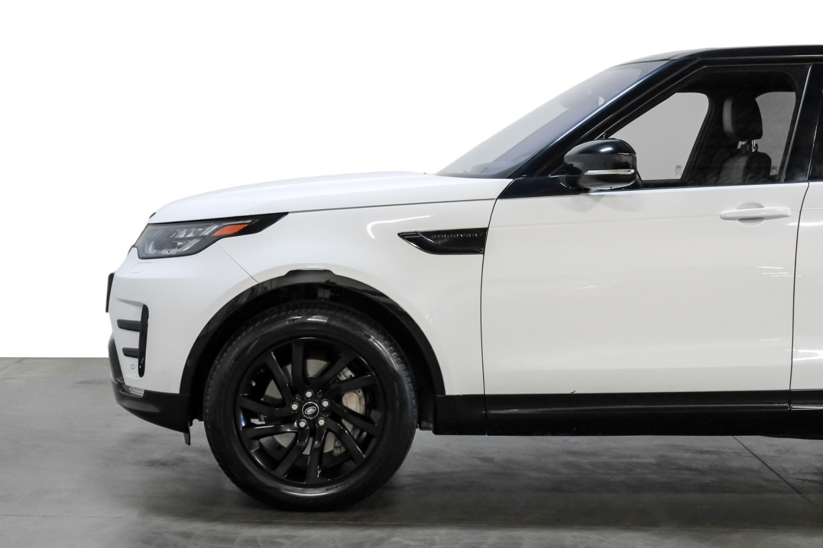 2020 Land Rover Discovery Landmark Edition V6 Supercharged 3rdRowSeat 10