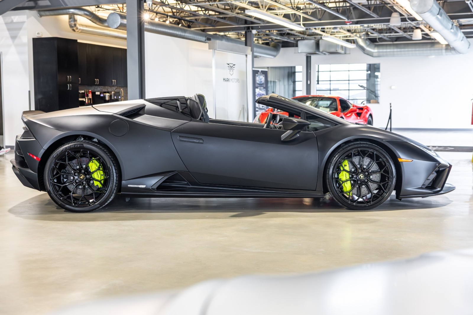 Used Car 2022 Lamborghini Huracan Evo  For Sale Under $330,000 In Boerne, Texas