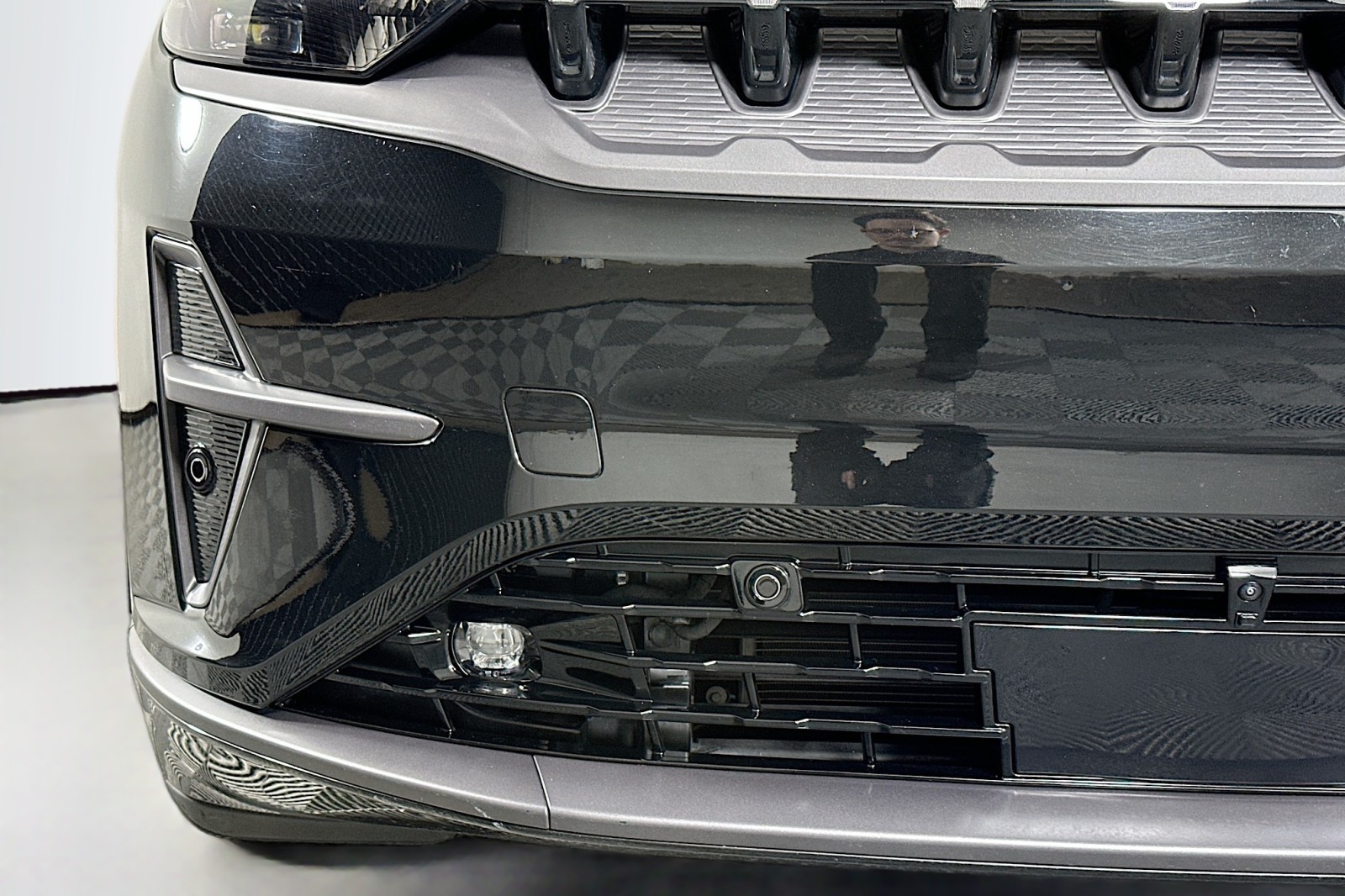 Used 2024 Diamond Black Crystal Pearlcoat Jeep Launch Edition image 16