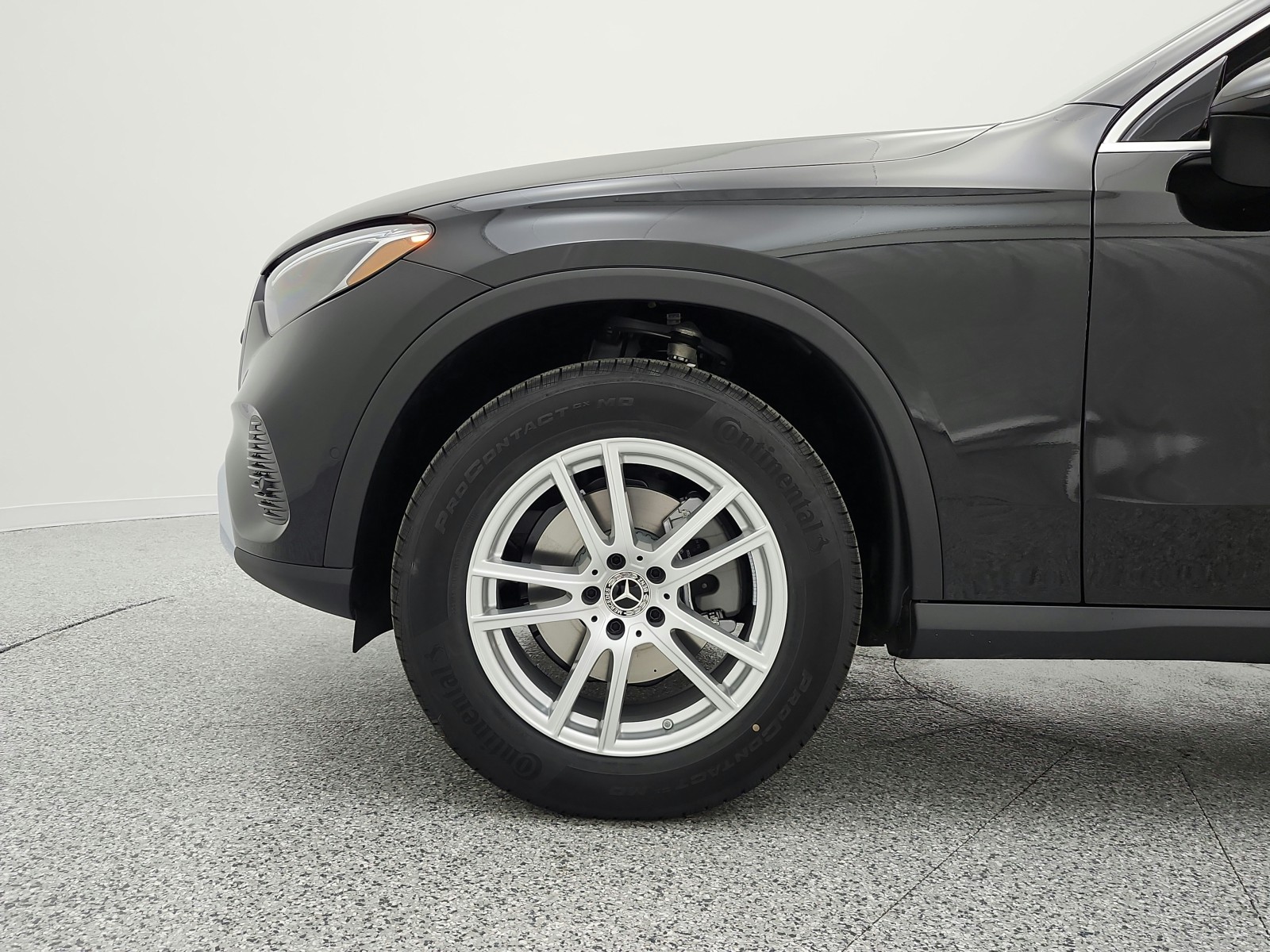 New 2026 Black Mercedes-Benz GLC 300 image 12